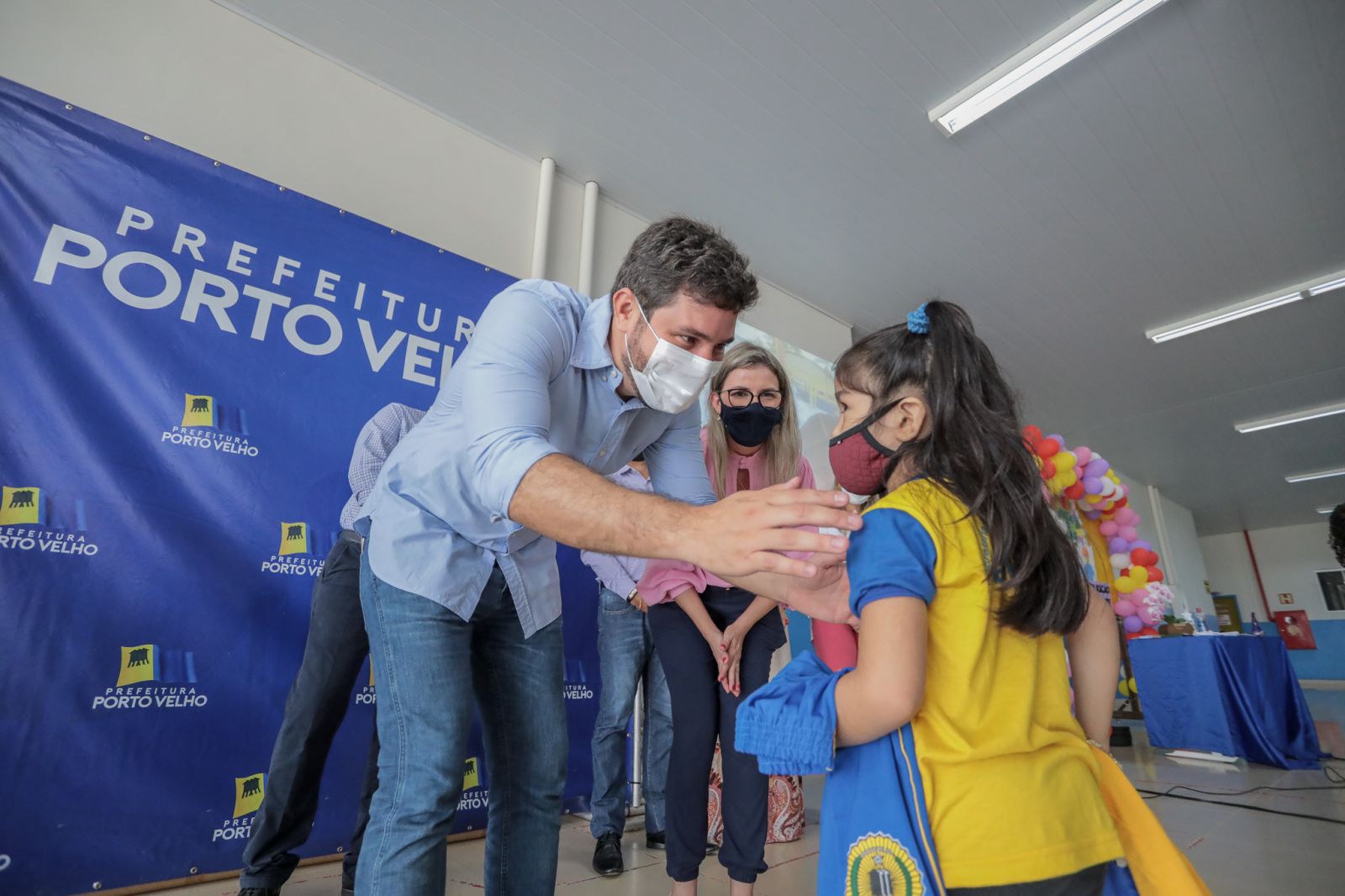 Vice prefeito acompanhou a cerimônia de início das aulas